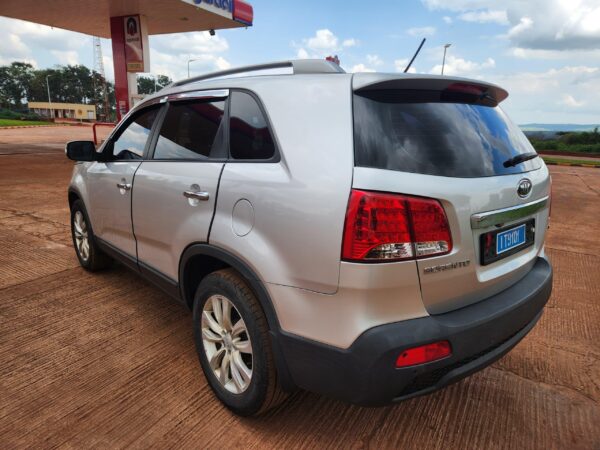 KIA Sorento 2011 - Image 6