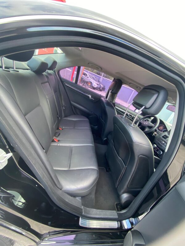 Mercedes Benz C200 - Image 7