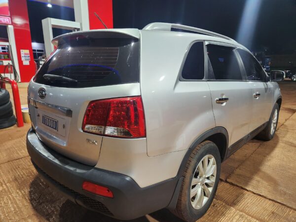 KIA Sorento 2012 - Image 6