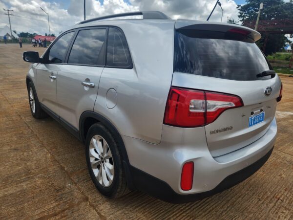 KIA Sorento 2014 - Image 8