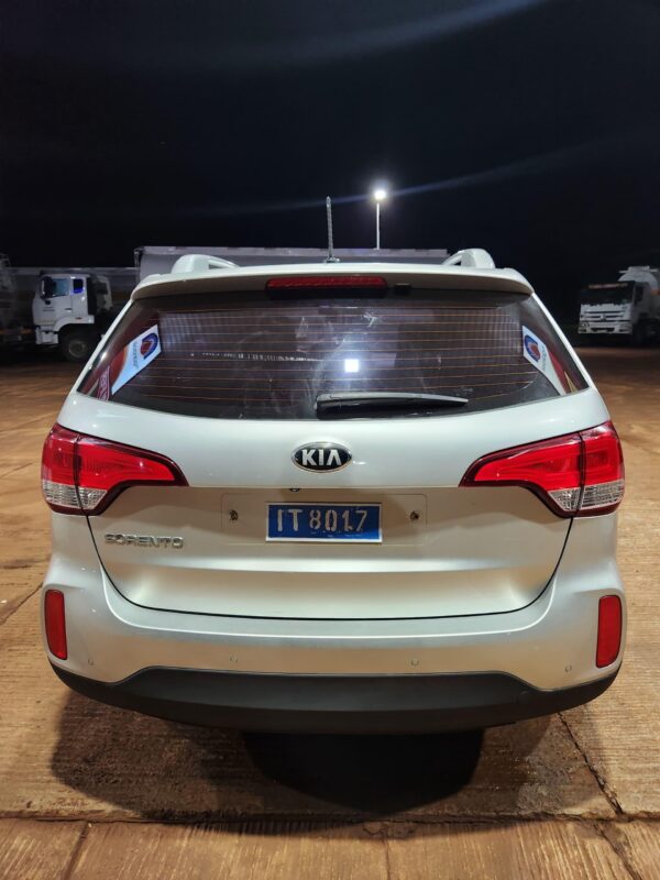 KIA Sorento 2013 - Image 4