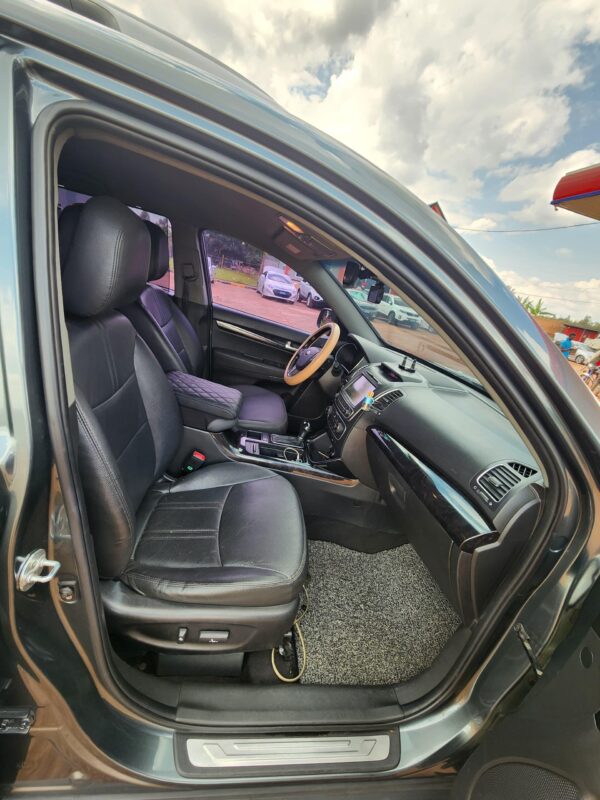 KIA Sorento 2013 - Image 5