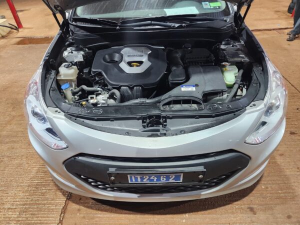 HYUNDAI Sonata 2012 - Image 2