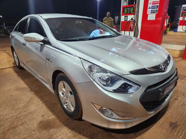 HYUNDAI Sonata 2012